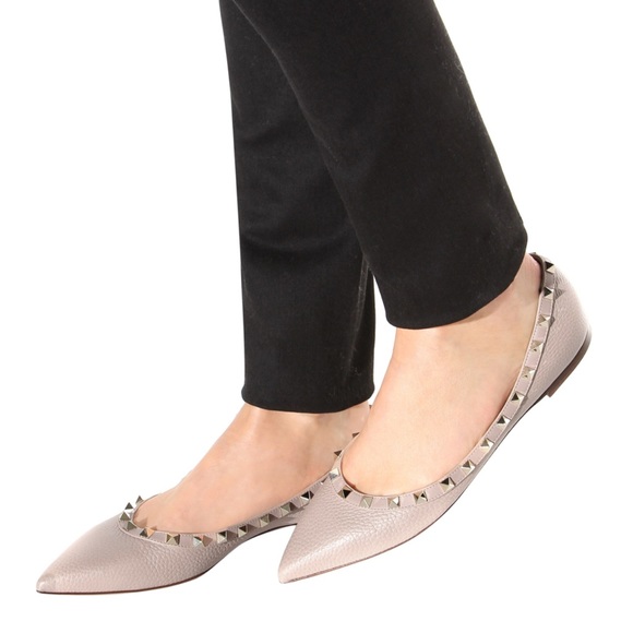 Valentino Grainy Beige Rockstud Flats - Picture 13 of 13